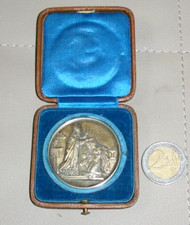 ANCIENNE MEDAILLE DE MARIAGE