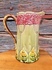 Pichet en Barbotine Orchies Signé Moulin Décor Floral Art Nouveau dlg Onnaing