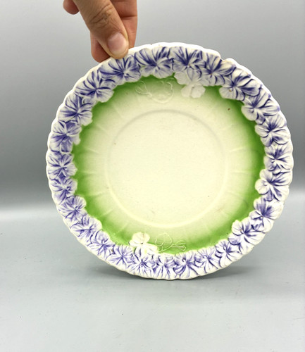 Assiette ancienne barbotine - assiette,