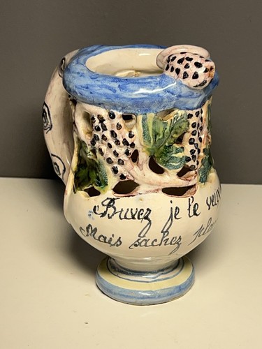Ancien pichet trompeur buvez - pichet,
