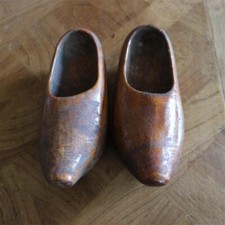 jolie paire de sabots anciens petite taille enfant ou femme