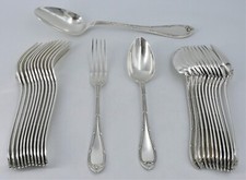 Cailar Bayard modèle Rubans/Louis XVI, ménagère de 25 pièces en métal argenté.