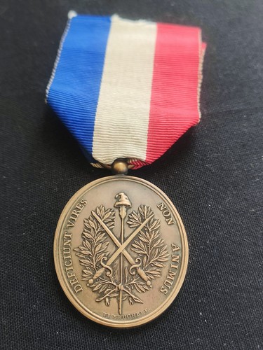 Rare médaille révolution - rare,