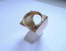 Monture chevalière or carrée