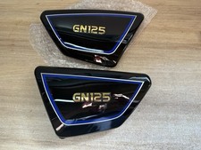 UNE PAIRE DE CACHE CARÉNAGE