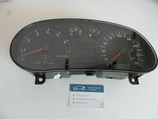 TABLEAUX DE BORD CONTEUR DE COMPTEUR  KILOMÉTRIQUE VITESSE AUDI A3 8L ESSENCE