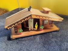 CHALET BOIS VINTAGE PERSONNAGE