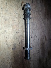 axe de roue arriere Honda CRF 250 L de 2016