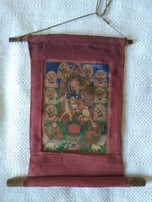 Ancienne tanka tibétaine peinture bouddhique sur tissu rouleau.