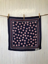 Foulard Carré de soie Pierre