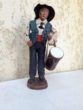 1 santon ancien habillé