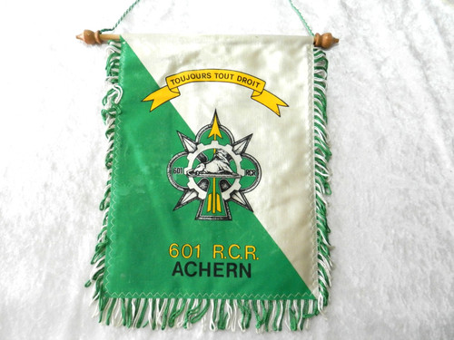 Ancien fanion militaire - , 601