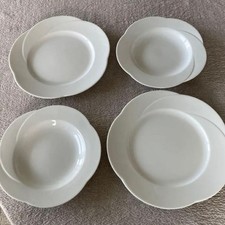 Paire d'assiettes à soupe