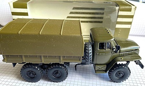 Camion militaire bâché - camion,