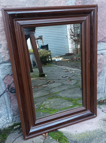 Miroir mouluré laqué marron