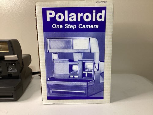 Polaroid one step closeup - one, 600