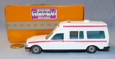 Norev Portugal 1/43 : Mercedes Ambulance (Blanc)