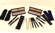 Important lot de stylos bille