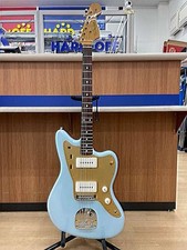 Guitare électrique FENDER