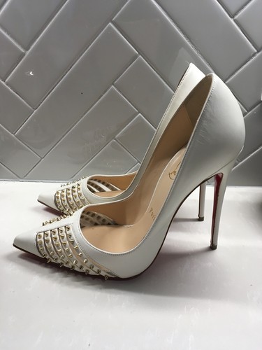 Christian louboutin bareta - 38,