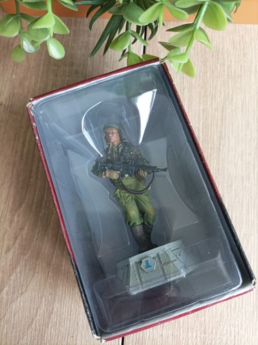 Figurine plomb rebel - plomb,