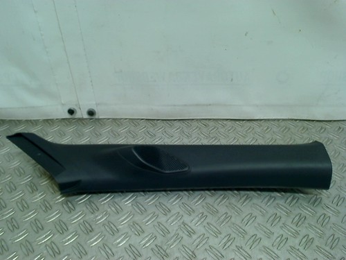 Garniture pilier droit av - garniture,