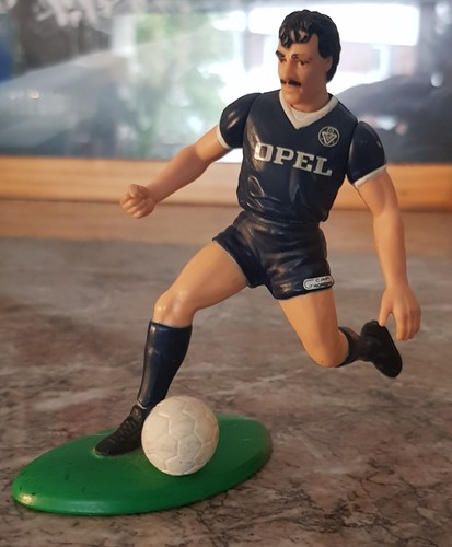 100 figurine - 100, ...figurine