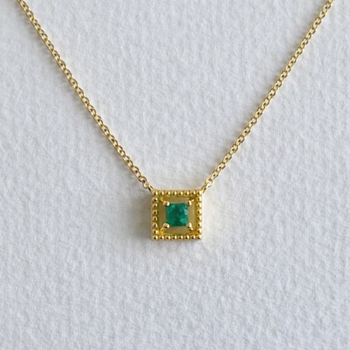Collier carré émeraude or - carré, en