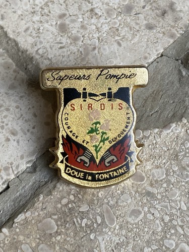 Pin sapeurs pompiers doué - pompiers,