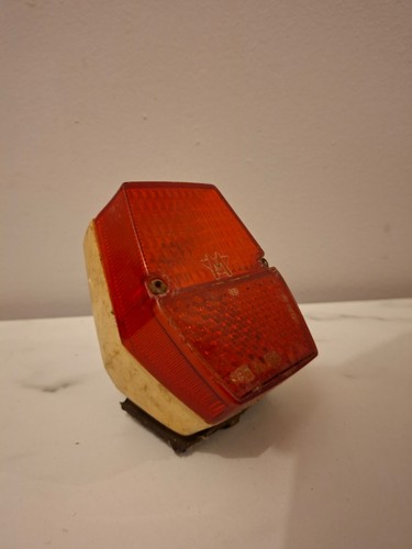 Ancien feu arriere motobecane - ancien,