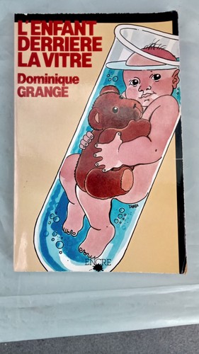 Enfant derrière la - derrière,