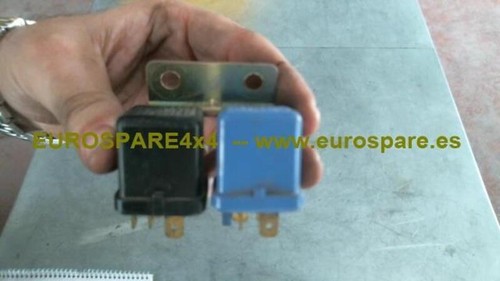 25230 boîtier fusibles - , nissan