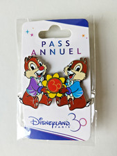 Pin's Disneyland Paris 30 ans Pass annuel Tic et Tac