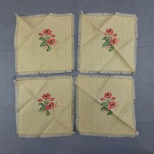 Beau lot de 4 napperons à