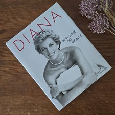 Livre Diana Princesse du Monde – Éditions La Martinière 1997 - Etat Neuf