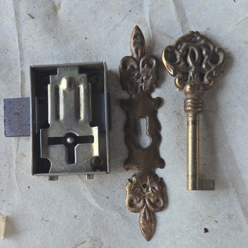 Serrure clé applique - en,