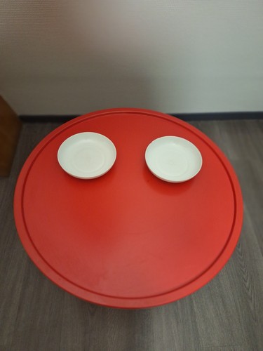Rare table ronde - ronde, tam-tam