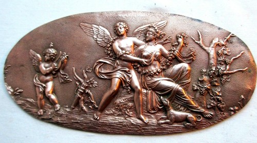 Plaque cuivre sculptée