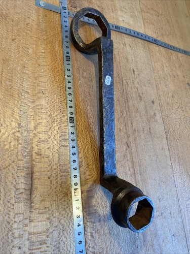 332 old tool - n°,