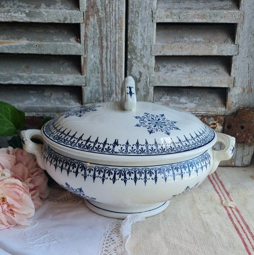Ancienne petite soupiere - petite,