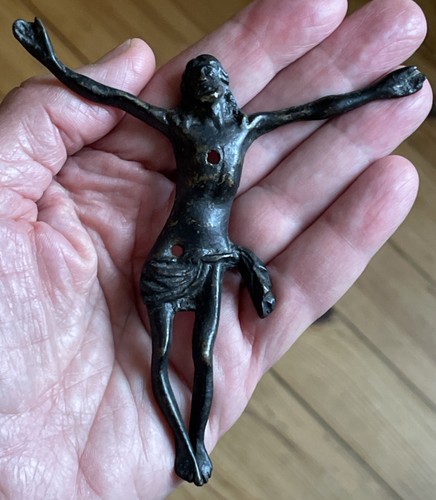 Rare petit christ applique - rare,