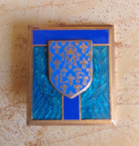 Insigne ecole des - insigne,