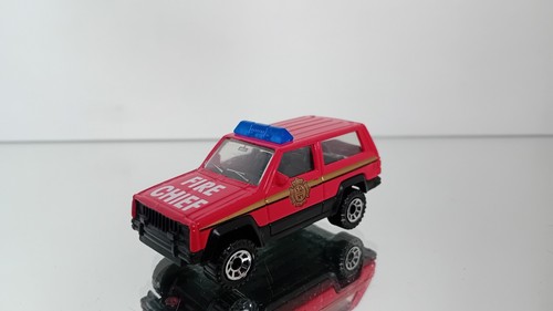 Matchbox jeep cherokee - matchbox,