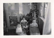 ANCIENNE PHOTOGRAPHIE 1953 A BORD DU PAQUEBOT L'ANTILLES ENFANTS JOUETS ANCIENS