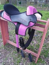 SELLE SYNTHÉTIQUE LÉGÈRE