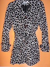 APPRAISAL BLACK & WHITE  COAT