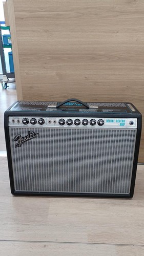 Fender guitar amp custom - amp,