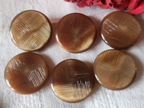 Lot boutons vintage - 6,