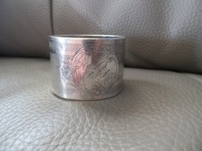 rond de serviette en argent