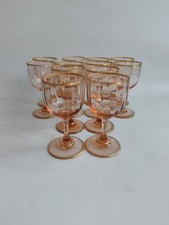 12 Verres En Cristal Coloré Daum, Liseré Or, Début Du XX ème Siècle.